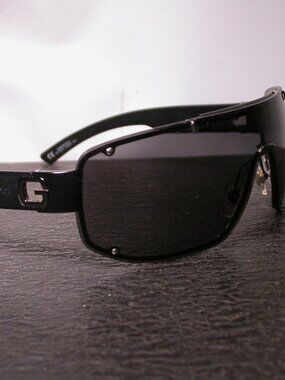 Gucci Black Modern Wrap Shades Sunglasses Made in Italy FRAMES ONLY